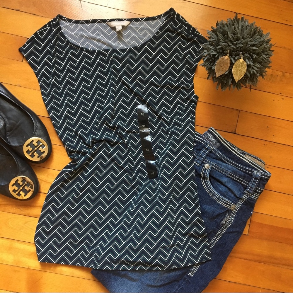 🌸3 for $20 NWT Banana Republic Factory Top